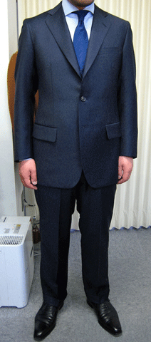 IMG: スーツの完成