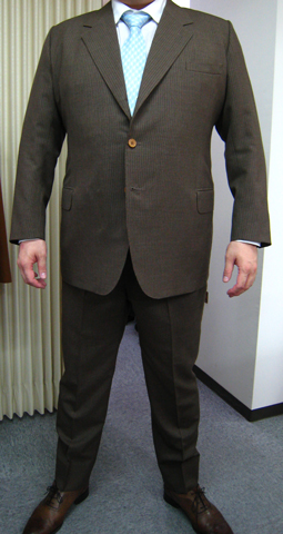 IMG: 茶系スーツの完成