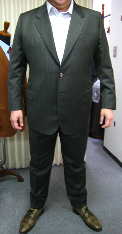 IMG: グリーン系スーツの完成